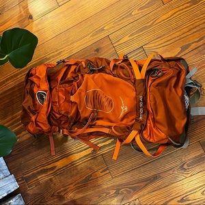 Osprey Atmos AG 50 Liters Hiking BackPack - Men's Size Medium